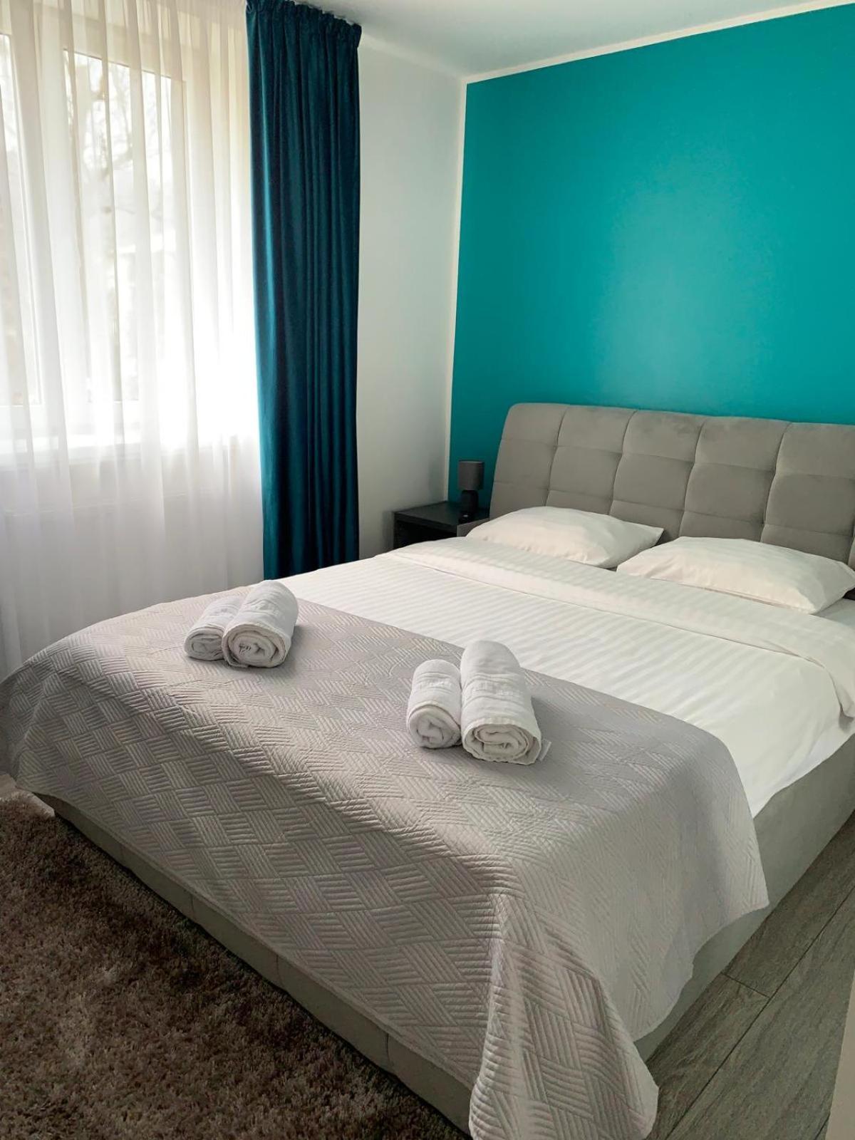 Rose Apartment Piatra Neamt Exterior photo